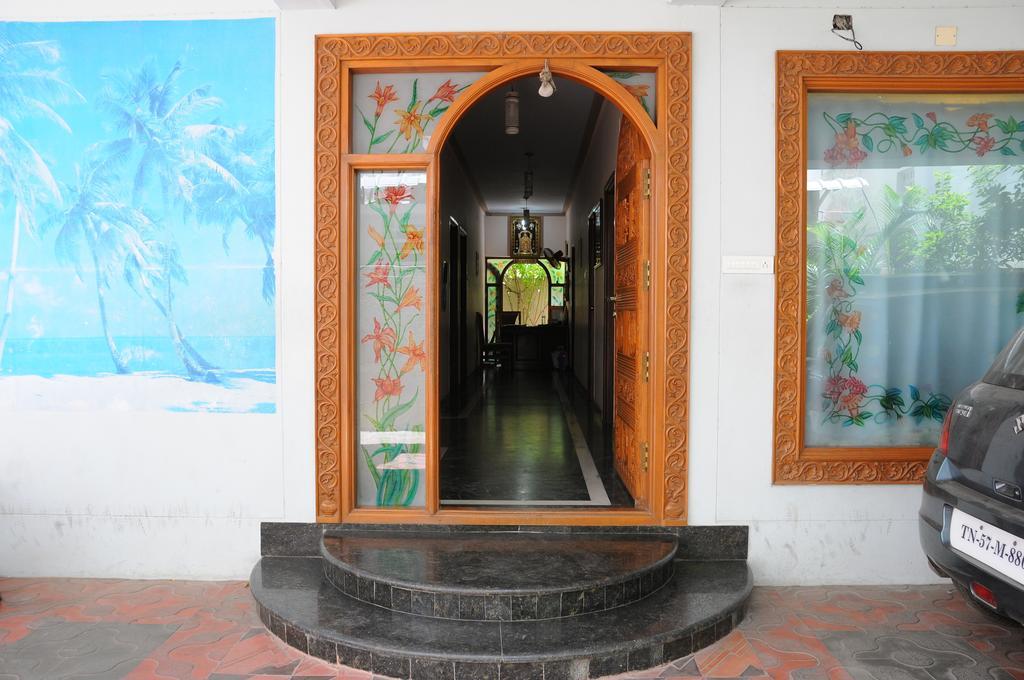 Lloyds Serviced Apartments,Krishna Street,T Nagar Chennai Rum bild