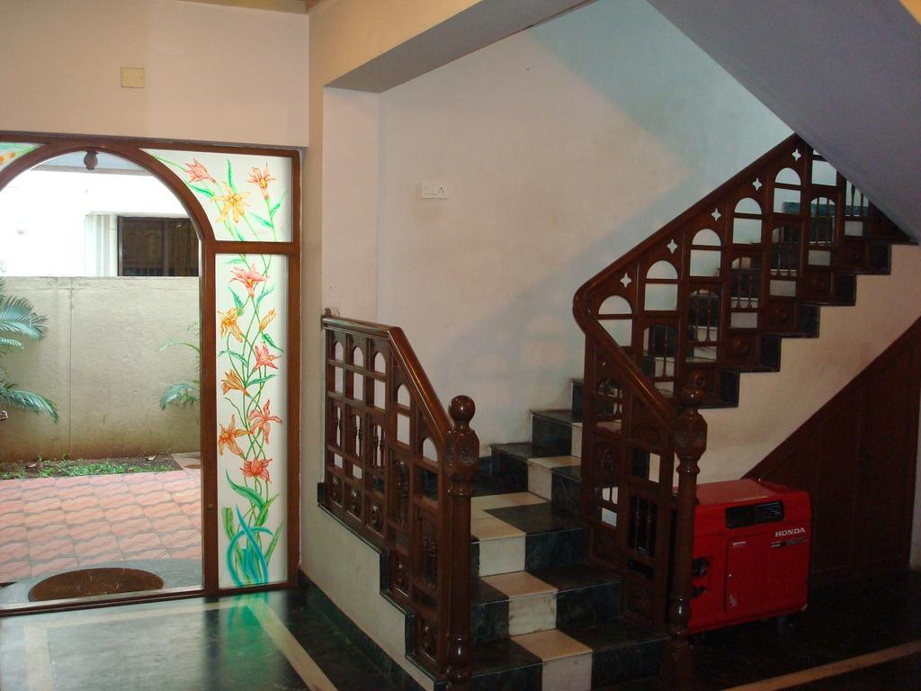 Lloyds Serviced Apartments,Krishna Street,T Nagar Chennai Rum bild