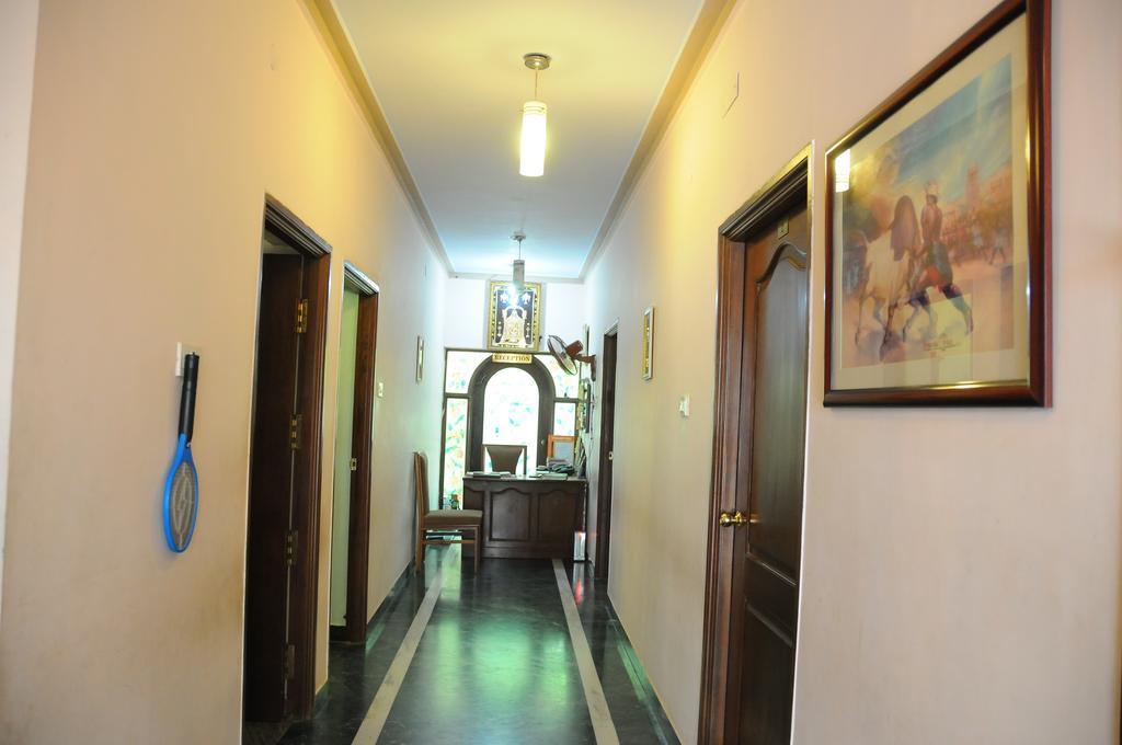 Lloyds Serviced Apartments,Krishna Street,T Nagar Chennai Rum bild