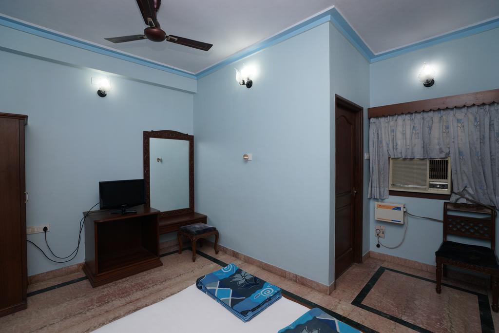 Lloyds Serviced Apartments,Krishna Street,T Nagar Chennai Exteriör bild